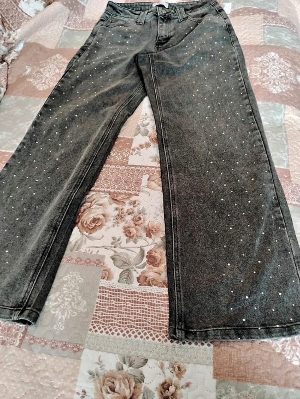 Rhinestone Boot Cut Jeans in Gray